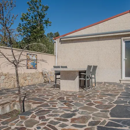 Porta Da Seca Casa Con Jardin Y Asador Rias Baixas